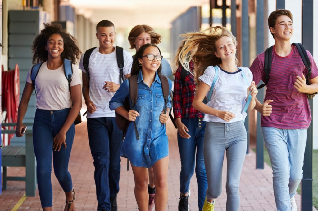 What Are the Signs of Autism in High School Age Children? A Helpful Guide for Parents Considering an Autism Assessment thumbnail