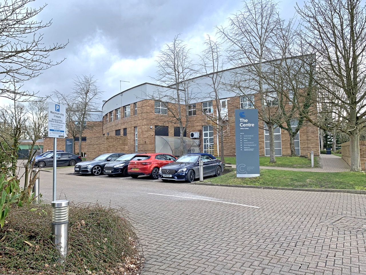 The Centre - entrance from The Crescent wr